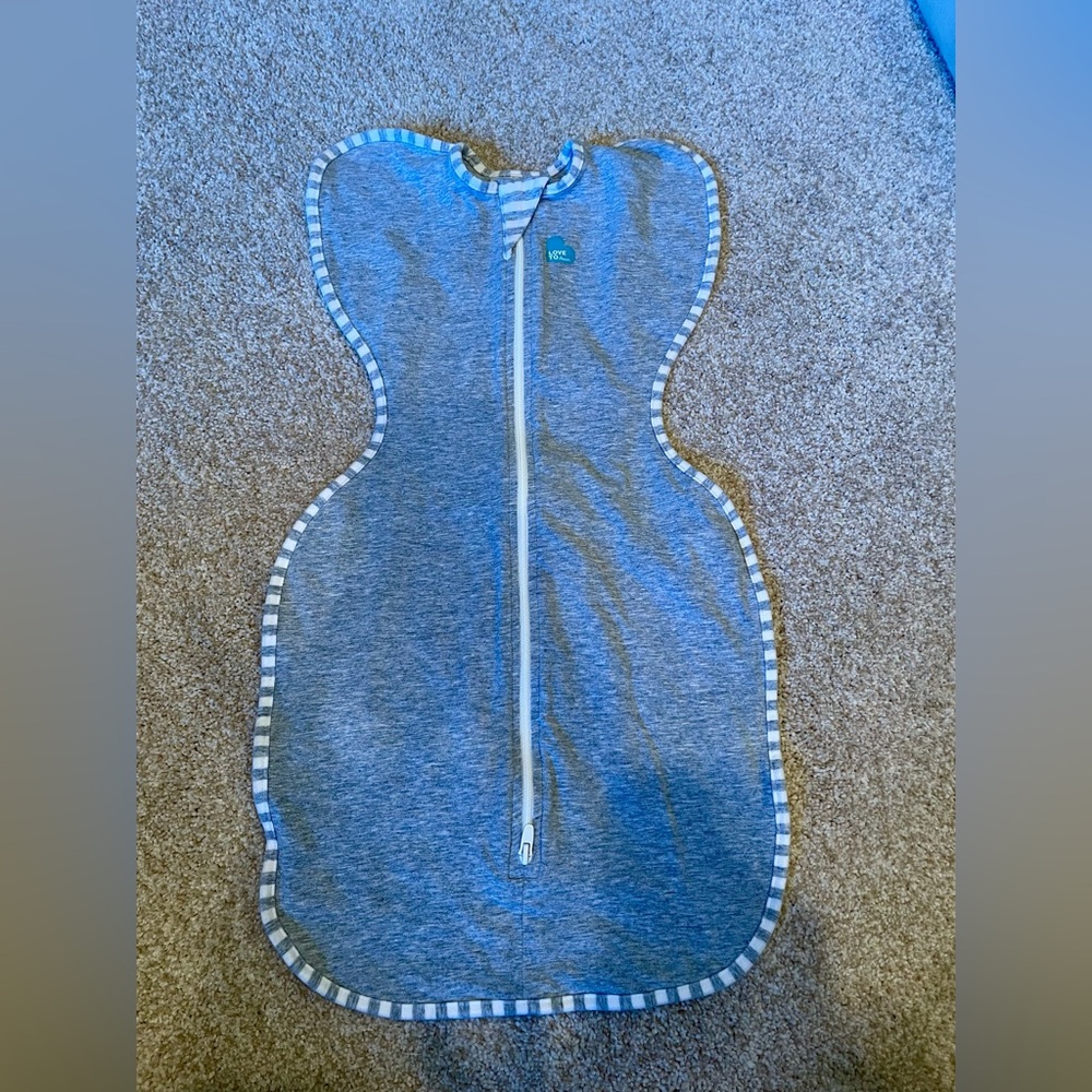 NWOT Love to Dream swaddle up sleep sack, size small